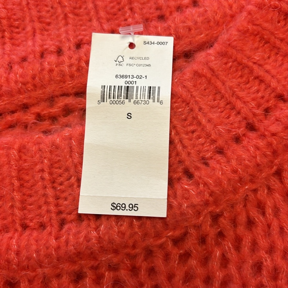 NWT Gap striped sweater-LAST CHANCE
Size small
Donating tomorrow - Picture 5 of 9